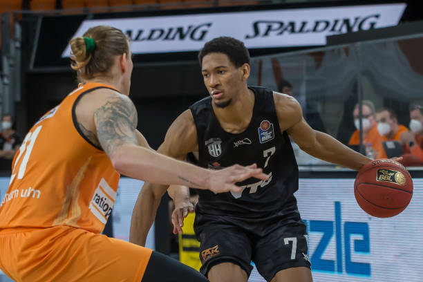 防守和反击 防守和反击